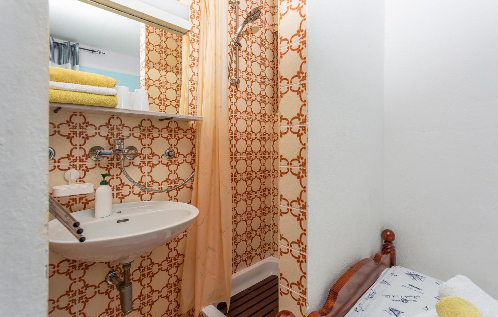 3 Bedroom Stunning Apartment In Krk Krk Town Zewnętrze zdjęcie